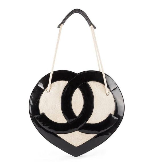 CHANEL Handbags - ❌❌ CHANEL 09C Heart Bag CC Patent Terry Ocean Drive Shoulder Handbag Black/White